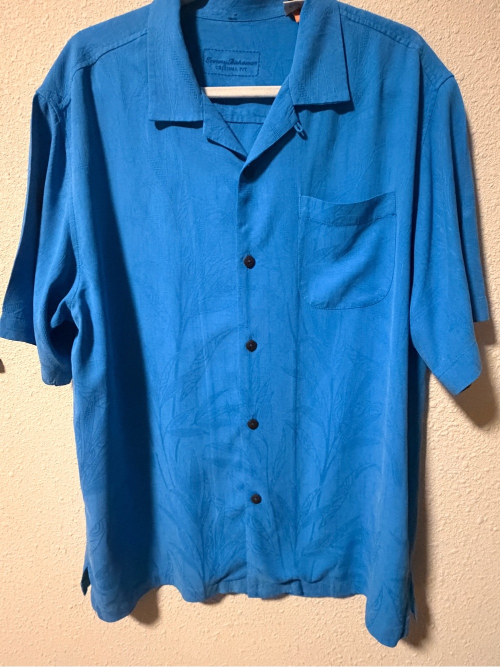 Tommy Bahama Original Fit Blue Silk Hawaiian Shirt Mens Medium Bamboo Palm Print